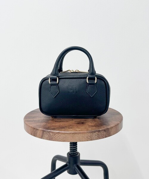 fredy emue（フレディエミュ）の「FRミニレザーボストンバッグ（ショルダーバッグ・レディース・ブラック/キャメル・FREE）」の20枚目の写真