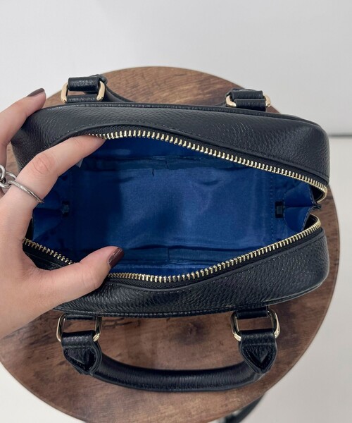 fredy emue（フレディエミュ）の「FRミニレザーボストンバッグ（ショルダーバッグ・レディース・ブラック/キャメル・FREE）」の14枚目の写真