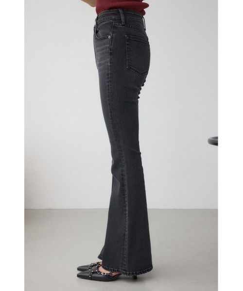 WEB限定】AZUL DENIM フレアデニムロング丈（デニムパンツ）｜AZUL BY