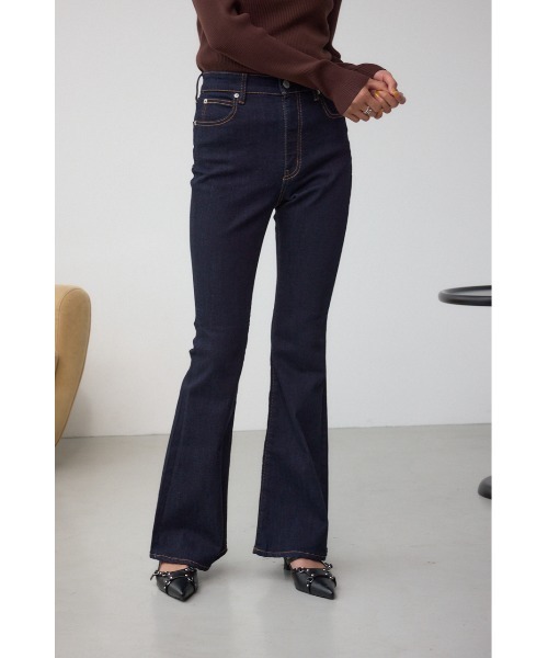 WEB限定】AZUL DENIM フレアデニムロング丈（デニムパンツ）｜AZUL BY
