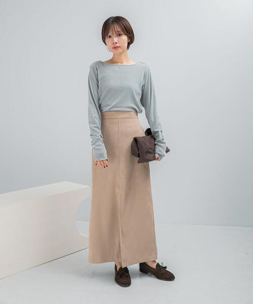 URBAN RESEARCH ROSSO WOMEN（アーバンリサーチ　ロッソ）の「ピーチタッチストレートスカート（スカート・レディース・ライトベージュ/オフホワイト・36/38）」の4枚目の写真