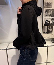 【Chillity】フリルジップパーカー/Frilled Zip-Up Hoodie
