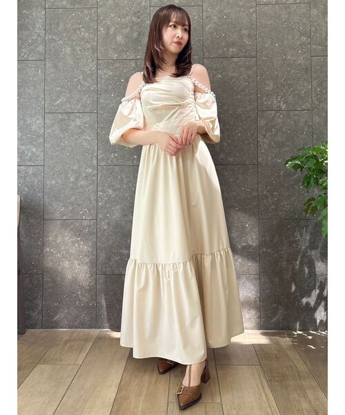 dazzlin(ダズリン)の「【吉田朱里】パール2wayボリュームワンピース(ワンピース・レディース・アイボリー/ブラック/ベージュ・SMALL/MEDIUM)」の15枚目の写真
