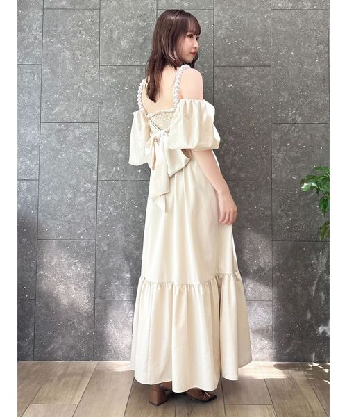 dazzlin(ダズリン)の「【吉田朱里】パール2wayボリュームワンピース(ワンピース・レディース・アイボリー/ブラック/ベージュ・SMALL/MEDIUM)」の8枚目の写真