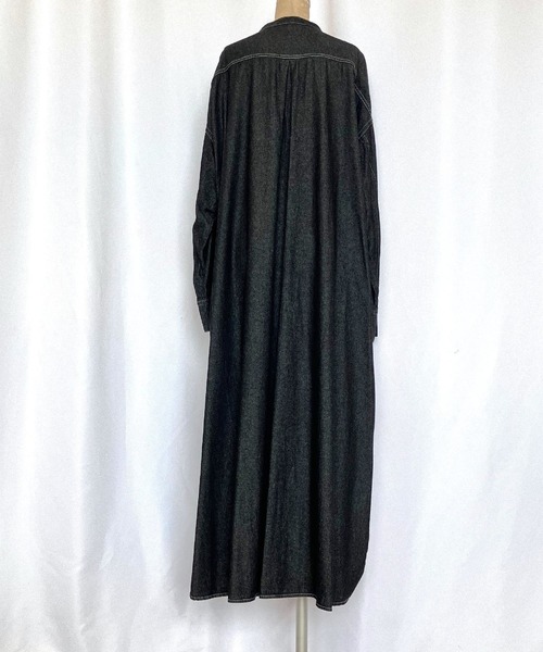 Q（キュー）の「ピンタックデニムワンピース（シャツワンピース・レディース・ネイビー/ブラック・MEDIUM）」の5枚目の写真