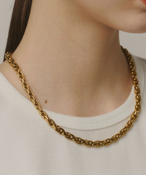 Su1.（スイ）の「【Su1.】【金属アレルギー対応】【ステンレス】ツイストチェーンネックレス（ネックレス・レディース・シルバー/ゴールド・FREE）」の7枚目の写真