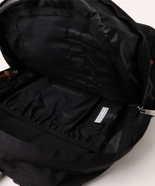 GREGORY(グレゴリー)の「GREGORY/グレゴリー バックパック イージーピージーデイ 18L 1038681041(バックパック/リュック・レディース・ブラック・FREE)」の4枚目の写真