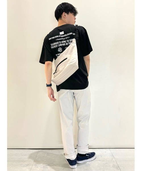 BACK NUMBER（バックナンバー）の「BACK NUMBER(バックナンバー)【メンズ】ラウンドショルダーバッグ（ショルダーバッグ・メンズ・ダークグレー/ライトグレー/ライトベージュ/ブラック・ONE SIZE）」の12枚目の写真