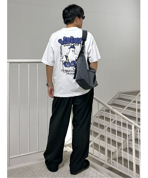 BACK NUMBER（バックナンバー）の「BACK NUMBER(バックナンバー)【メンズ】ラウンドショルダーバッグ（ショルダーバッグ・メンズ・ダークグレー/ライトグレー/ライトベージュ/ブラック・ONE SIZE）」の14枚目の写真