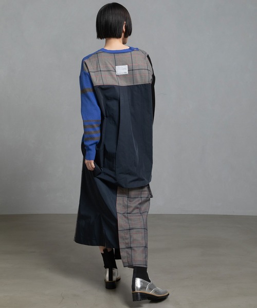 MARECHAL TERRE（マルシャルテル）の「スイッチングニットプルオーバー（ニット/セーター・レディース・グレー/ネイビー/ブルー/ブラウン・M）」の8枚目の写真