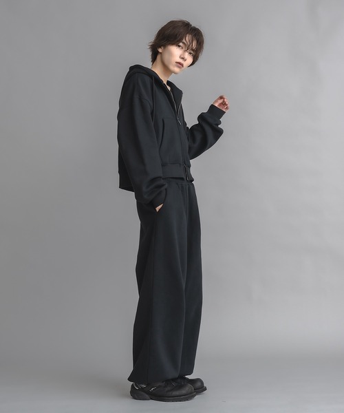 17HR（セブンティーンアワーズ）の「【ユニセックス】コンパクトダブルジップパーカー（パーカー・レディース・ブラック/グレー・FREE）」の5枚目の写真