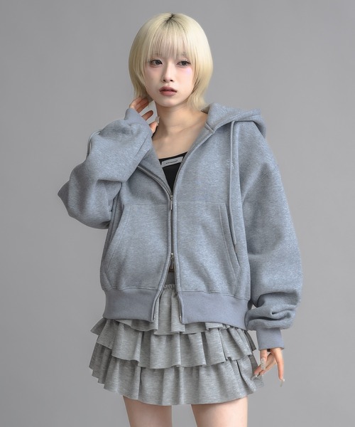 17HR（セブンティーンアワーズ）の「【ユニセックス】コンパクトダブルジップパーカー（パーカー・レディース・ブラック/グレー・FREE）」の8枚目の写真