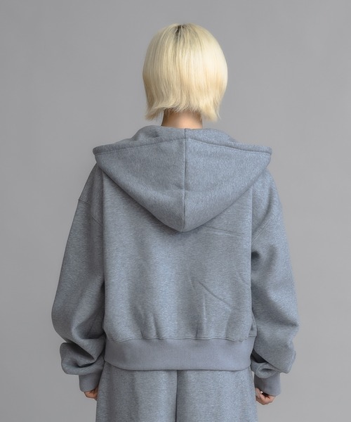 17HR（セブンティーンアワーズ）の「【ユニセックス】コンパクトダブルジップパーカー（パーカー・レディース・ブラック/グレー・FREE）」の12枚目の写真