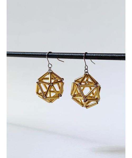 tone(トーン)の「【TOMEI LAB】ヒンメリ風 正二十面体 ピアス(MA)(ピアス(両耳用)・レディース・ピンクゴールド/ゴールド/ライトブルー・FREE)」の9枚目の写真
