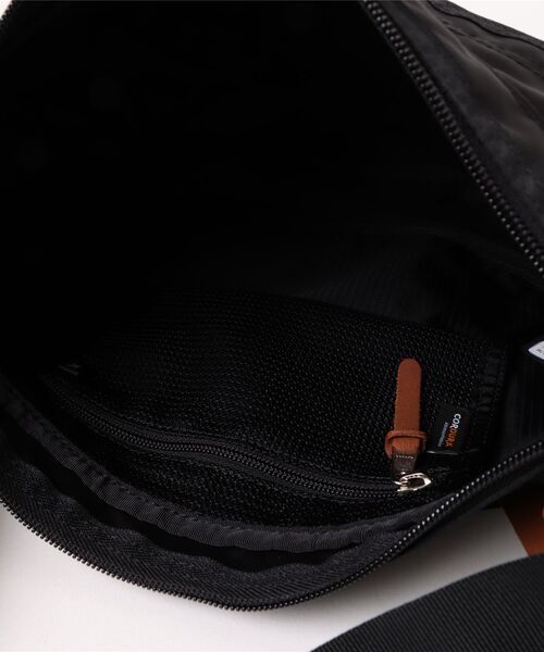 GREGORY(グレゴリー)の「GREGORY/グレゴリー ショルダーバック サッチェル M 1545031041(ショルダーバッグ・メンズ・ブラック・FREE)」の4枚目の写真