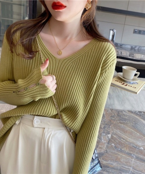 Beststore(ベストストア)の「【秋冬】袖ボタン Vネックニットトップス セーター(ニット/セーター・レディース・ブラック/ダークグリーン/ホワイト/グリーン/ブラウン/キャメル・FREE)」の10枚目の写真