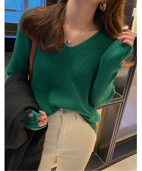 Beststore(ベストストア)の「【秋冬】袖ボタン Vネックニットトップス セーター(ニット/セーター・レディース・ブラック/ダークグリーン/ホワイト/グリーン/ブラウン/キャメル・FREE)」の9枚目の写真