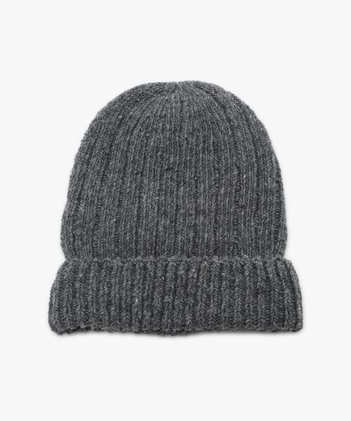 agnes b.（アニエスベー）の「キッズ ”b.” ロゴ ニットキャップ（ニットキャップ/ビーニー・キッズ・ネイビー・2/1）」の2枚目の写真