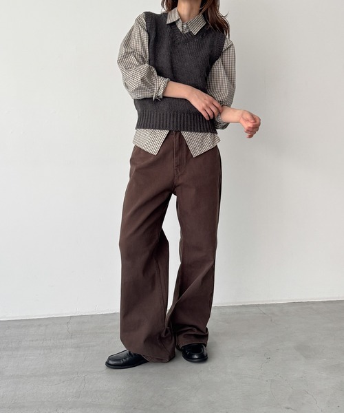 CANAL JEAN（キャナルジーン）の「El mar　ウール混Vネックニットベスト（ベスト・レディース・チャコールグレー/クリーム・ONE SIZE）」の5枚目の写真