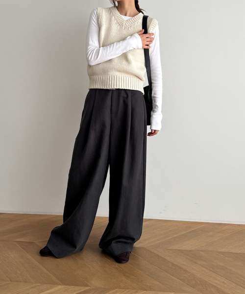 CANAL JEAN（キャナルジーン）の「El mar　ウール混Vネックニットベスト（ベスト・レディース・チャコールグレー/クリーム・ONE SIZE）」の8枚目の写真