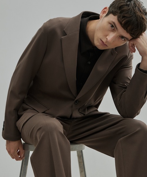 UNITED TOKYO（ユナイテッドトウキョウ）の「アウトラスト ベーシック ジャケット | セットアップ可/体温調節機能/オフィスカジュアル/冬服/通勤/オケージョン/オールシーズン（テーラードジャケット・メンズ・ブラック/ライトブラウン/グリーン/ブラウン/ネイビー/ダークグレー・1/2/3/4）」の12枚目の写真