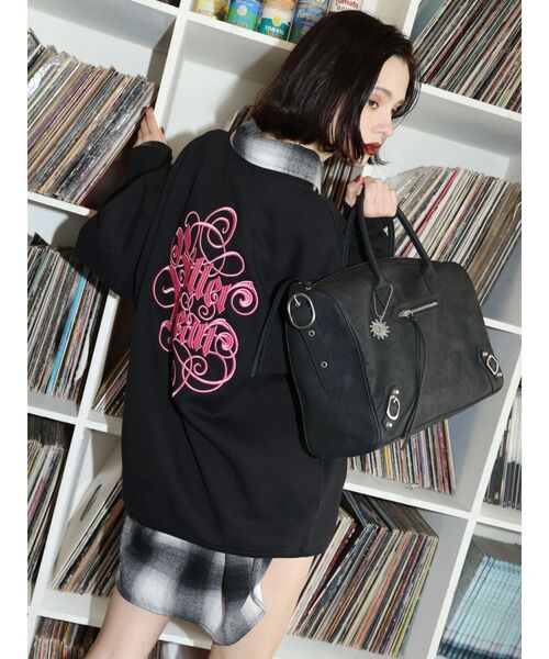 EVRIS(エヴリス)の「【裏起毛】Bitter Heart BIG スウェットトップス(スウェット・レディース・パープル/ブラウン/グレー/ブラック・FREE)」の13枚目の写真