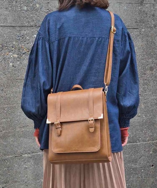 Bleu Bleuet(ブルーブルーエ)の「ベルト縦型サッチェルバッグ(バックパック/リュック・レディース・ブラウン/ワイン/ブラック・FREE)」の20枚目の写真