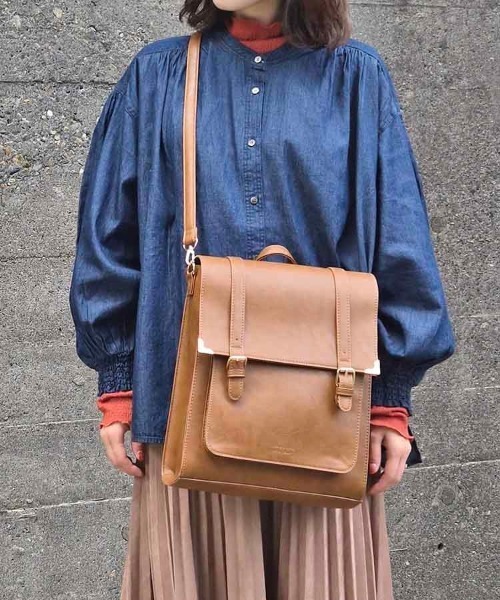 Bleu Bleuet(ブルーブルーエ)の「ベルト縦型サッチェルバッグ(バックパック/リュック・レディース・ブラウン/ワイン/ブラック・FREE)」の21枚目の写真