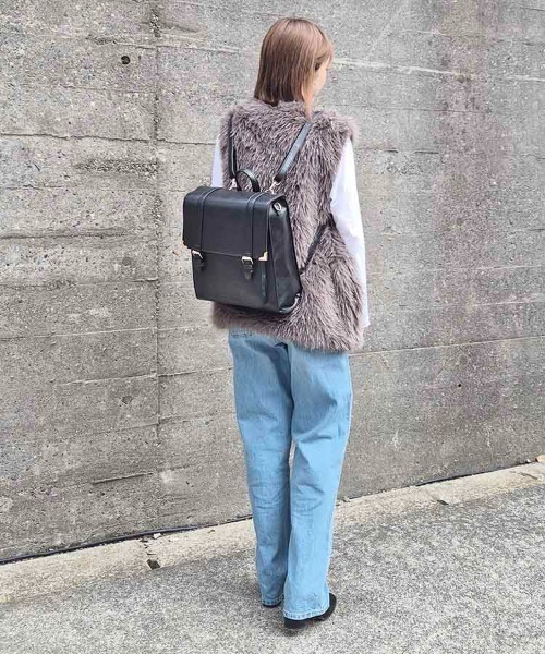 Bleu Bleuet(ブルーブルーエ)の「ベルト縦型サッチェルバッグ(バックパック/リュック・レディース・ブラウン/ワイン/ブラック・FREE)」の17枚目の写真