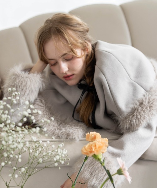 CLEAR BASIC（クリアベーシック）の「ファー付き2wayケープロングコート[大人 フェミニン 上品]≪AW新作≫（その他アウター・レディース・アイボリー/グレイッシュベージュ・F）」の19枚目の写真