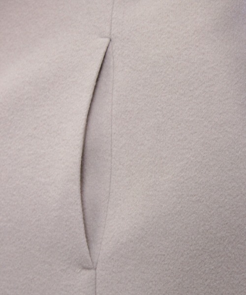 CLEAR BASIC（クリアベーシック）の「ファー付き2wayケープロングコート[大人 フェミニン 上品]≪AW新作≫（その他アウター・レディース・アイボリー/グレイッシュベージュ・F）」の13枚目の写真