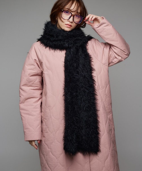 Narcissus(ナルシス)の「シャギーボリュームマフラー/カラーマフラー(マフラー・レディース・イエロー/レッド/ブラック・FREE)」の14枚目の写真