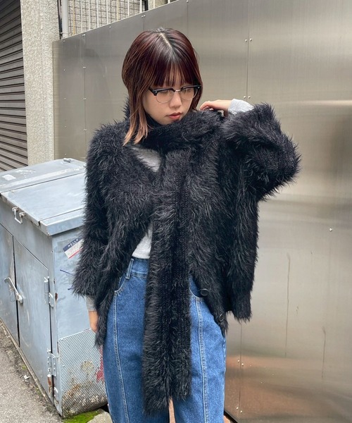 Narcissus(ナルシス)の「シャギーボリュームマフラー/カラーマフラー(マフラー・レディース・イエロー/レッド/ブラック・FREE)」の12枚目の写真