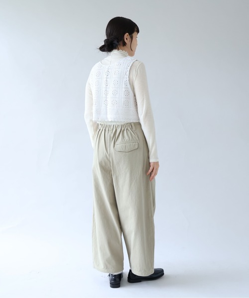 yuni(ユニ )の「コットンレース 2way ビスチェ(ベスト・レディース・ホワイト/ブラック・FREE)」の18枚目の写真