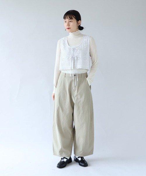 yuni(ユニ )の「コットンレース 2way ビスチェ(ベスト・レディース・ホワイト/ブラック・FREE)」の15枚目の写真