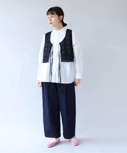 yuni(ユニ )の「コットンレース 2way ビスチェ(ベスト・レディース・ホワイト/ブラック・FREE)」の3枚目の写真