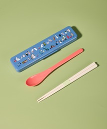 MOOMIN（ムーミン）の「【 MOOMIN / ムーミン 】 ムーミンオールスターズ　音の鳴らないコンビセット ハシ18cm　SKE（カトラリー）」