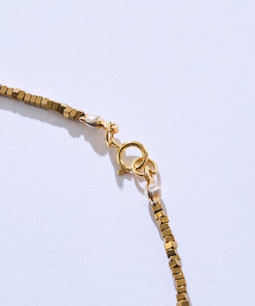 RIVE DROITE（リヴドロワ）の「【首元にアクセント】ヘマタイトショートネックレス3（ネックレス・レディース・ゴールド・FREE）」の5枚目の写真