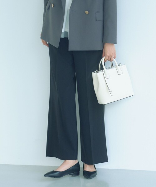 green label relaxing（グリーンレーベルリラクシング）の「［size SHORT/TALLあり］パウドレ ワイド パンツ ウォッシャブル ストレッチ（スラックス・レディース・ネイビー/ブラック・TALL/46/44/42/40/38/36/34/SHORT）」の2枚目の写真