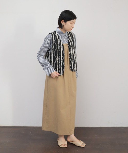 モノトーンインド刺繍 ショートベスト | NOMBRE IMPAIR