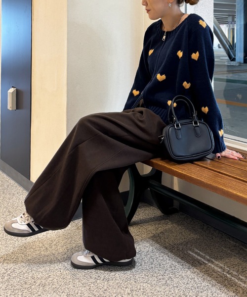 ISOOK（アイスー）の「【ISOOK / アイスー】ハート柄ニットカーディガン / ダブルジップ ファスナー ニット セーター クロップド丈 ショート丈 厚手 クルーネック 丸首 羽織り ネイビー グレー ZOZOTOWN限定（カーディガン/ボレロ・レディース・ネイビー/グレー・FREE）」の9枚目の写真