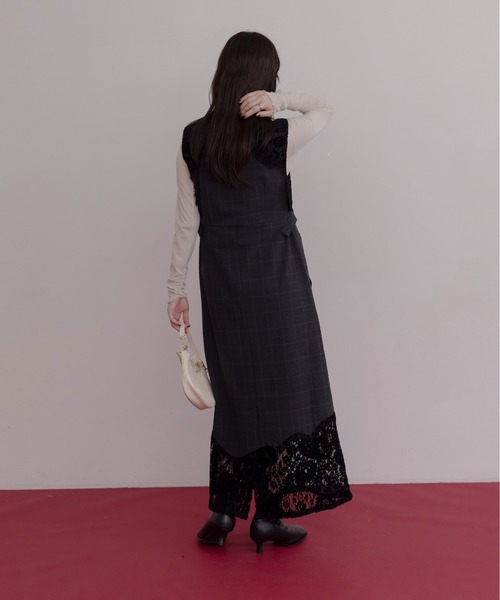 Eimee Law（エイミーロウ）の「レーストリム ボクシィラインZIP