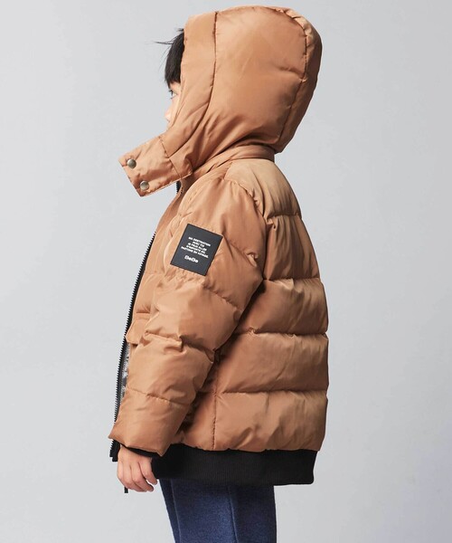 BeBe(ベベ)の「【撥水加工】タフタフラップポケットフードダウンコート(ダウンジャケット/コート・キッズ・キャメル/ブルー・110cm/120cm/130cm/150cm/140cm)」の6枚目の写真