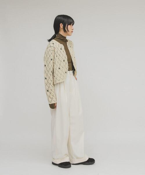 KBF（ケイビーエフ）の「センタープレスストレートパンツ（その他パンツ・レディース・ボルドー/ブラック/アイボリー・ONE）」の8枚目の写真