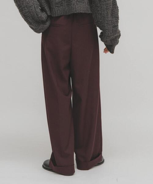 KBF（ケイビーエフ）の「センタープレスストレートパンツ（その他パンツ・レディース・ボルドー/ブラック/アイボリー・ONE）」の17枚目の写真