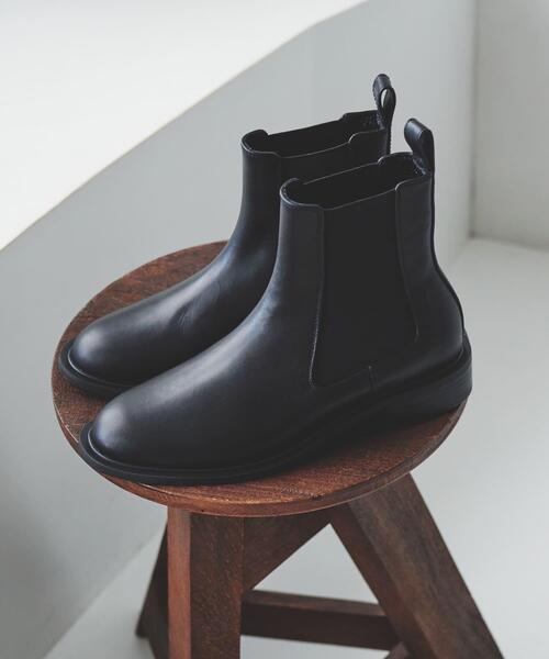 ブラックレザーサイドゴアブーツ URBAN RESEARCH（アーバンリサーチ）の「レザーサイドゴアブーツ