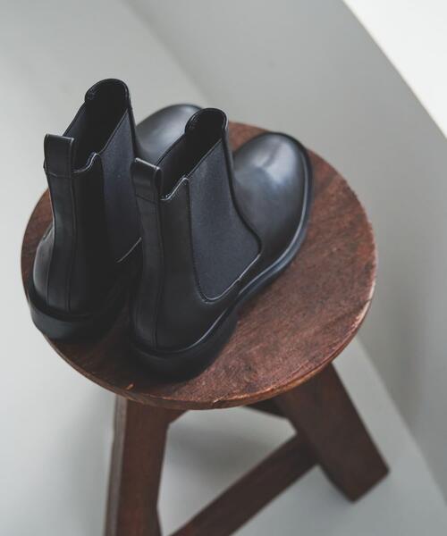 URBAN RESEARCH(アーバンリサーチ)の「レザーサイドゴアブーツ(ブーツ・レディース・ブラック・24/25/23/24.5/23.5)」の9枚目の写真