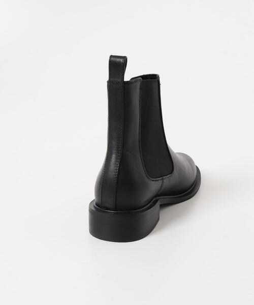 URBAN RESEARCH(アーバンリサーチ)の「レザーサイドゴアブーツ(ブーツ・レディース・ブラック・24/25/23/24.5/23.5)」の5枚目の写真