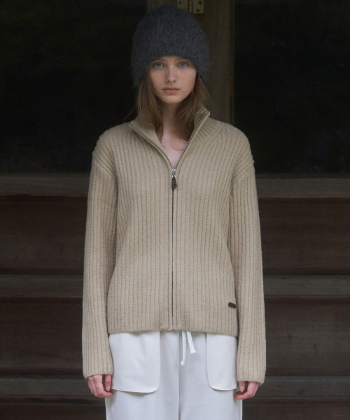 ANDNEEDS(アンドニーズ)の「Grinch pola zip-up knit (oatmeal)(カーディガン/ボレロ・レディース・その他・FREE)」の3枚目の写真