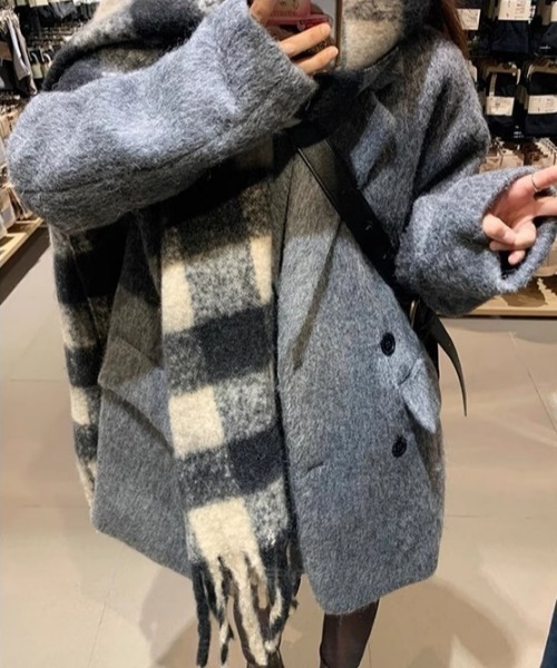 Vipoa（ヴィポア）の「Oversize gray wool Jacket（テーラードジャケット・レディース・グレー・FREE）」の8枚目の写真